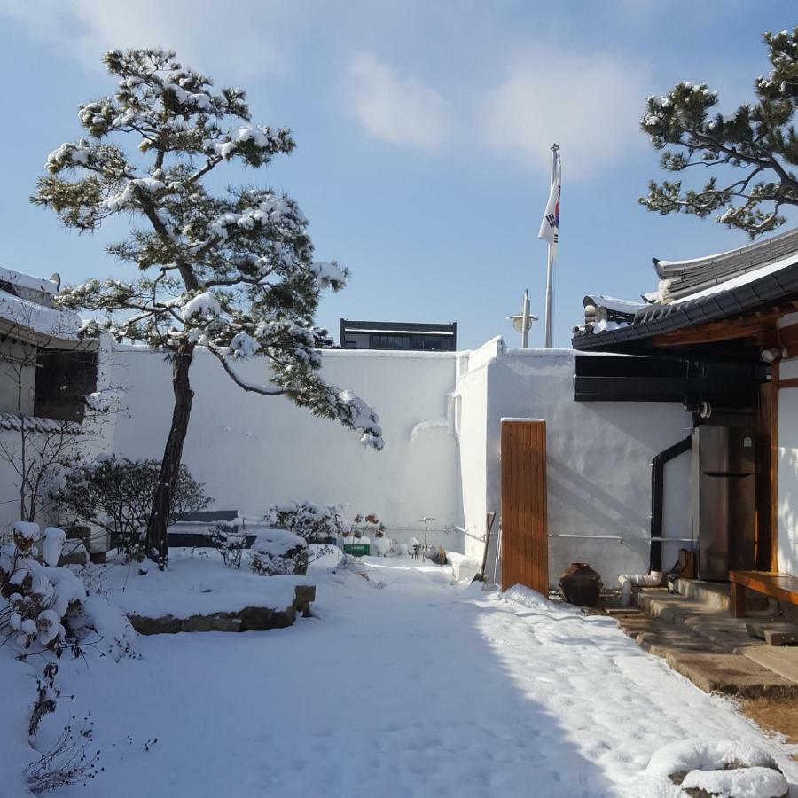 Ohnewwall Guesthouse Jeonju Exterior foto